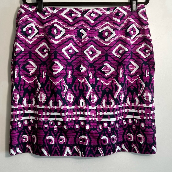 NWOT - Ann Taylor skirt. - Picture 2 of 4